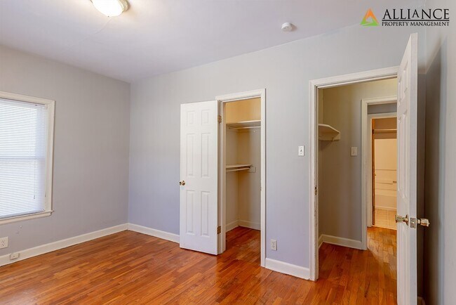 Building Photo - 1609 Poyntz Ave