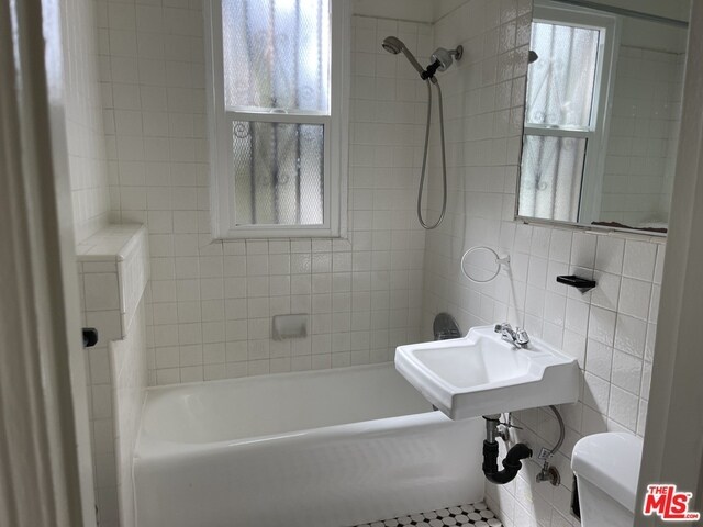 Building Photo - 1801 N Kingsley Dr