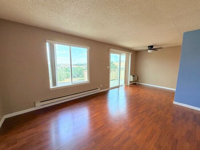 Building Photo - North Reno Wildcreek Garden Condos Upstairs 2 Bedroom