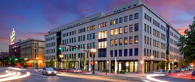 Building Photo - 38 Davis