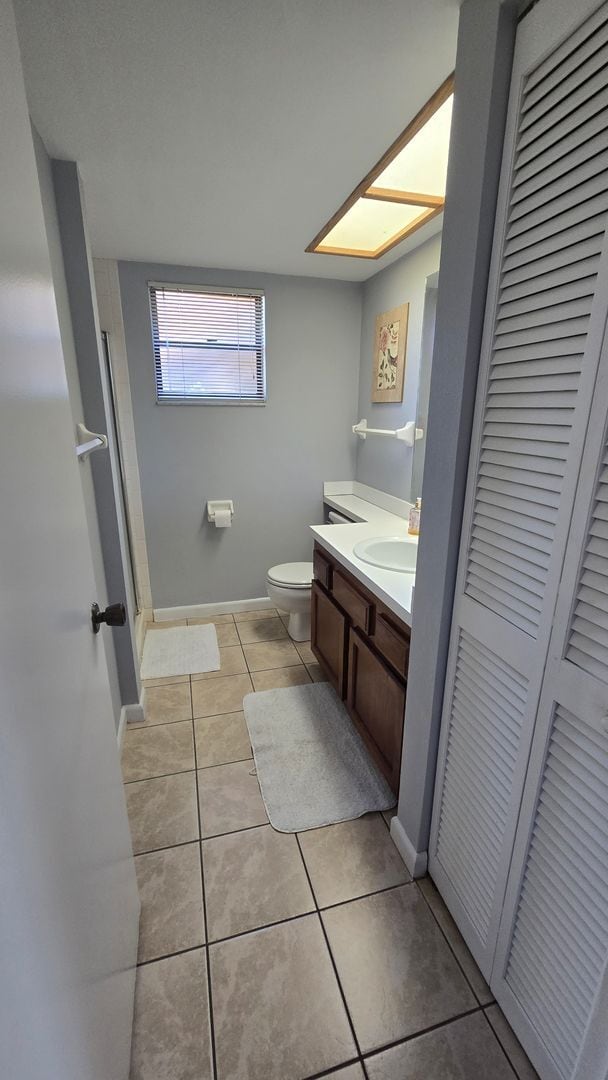 Building Photo - Furnished 2-Bed 2- Bath Condo