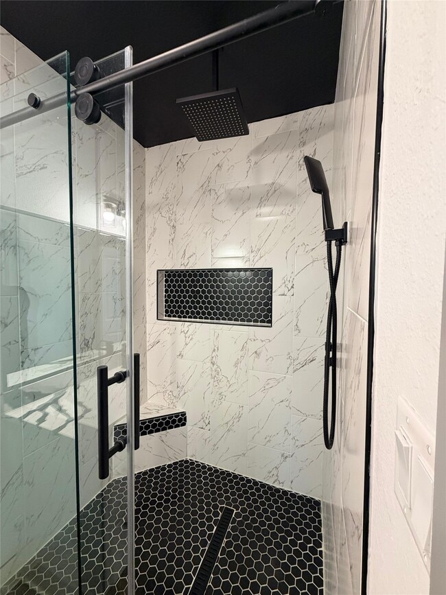 Building Photo - 1002 Natchez Ave