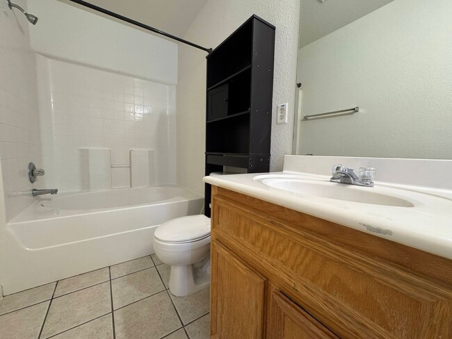 Building Photo - 311 Cedar Ridge Dr