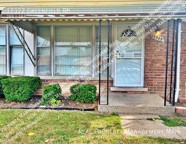 Building Photo - Cozy 2-Bedroom Detroit Home with Modern Pe...