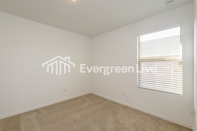 Building Photo - 9612 NW 125th St