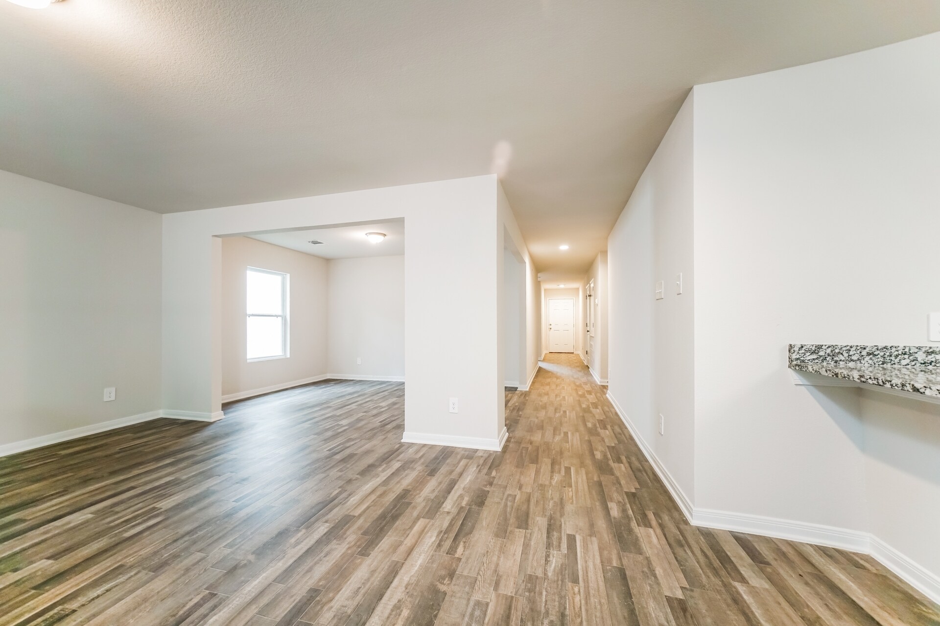 Building Photo - 15645 Briar Forest Dr