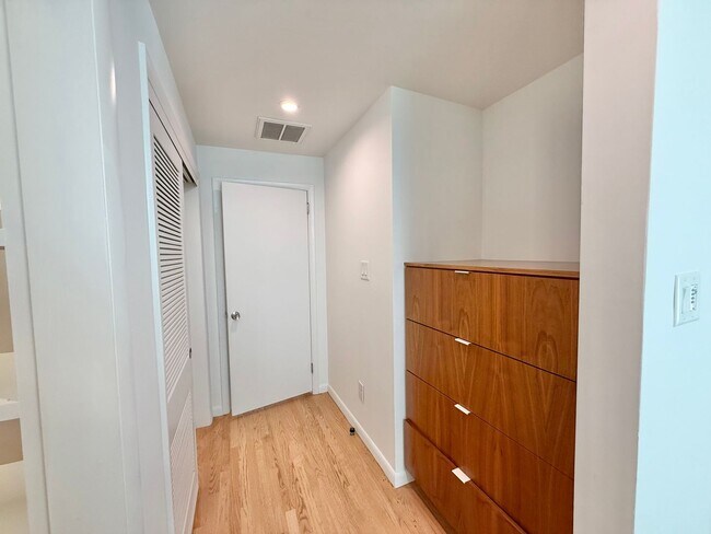 Building Photo - **OFFERING WAIVED APPLICATION FEES & $300 MOVE IN PROMOTION** Luxurious 4BD, 3BA Raleigh Home wit...