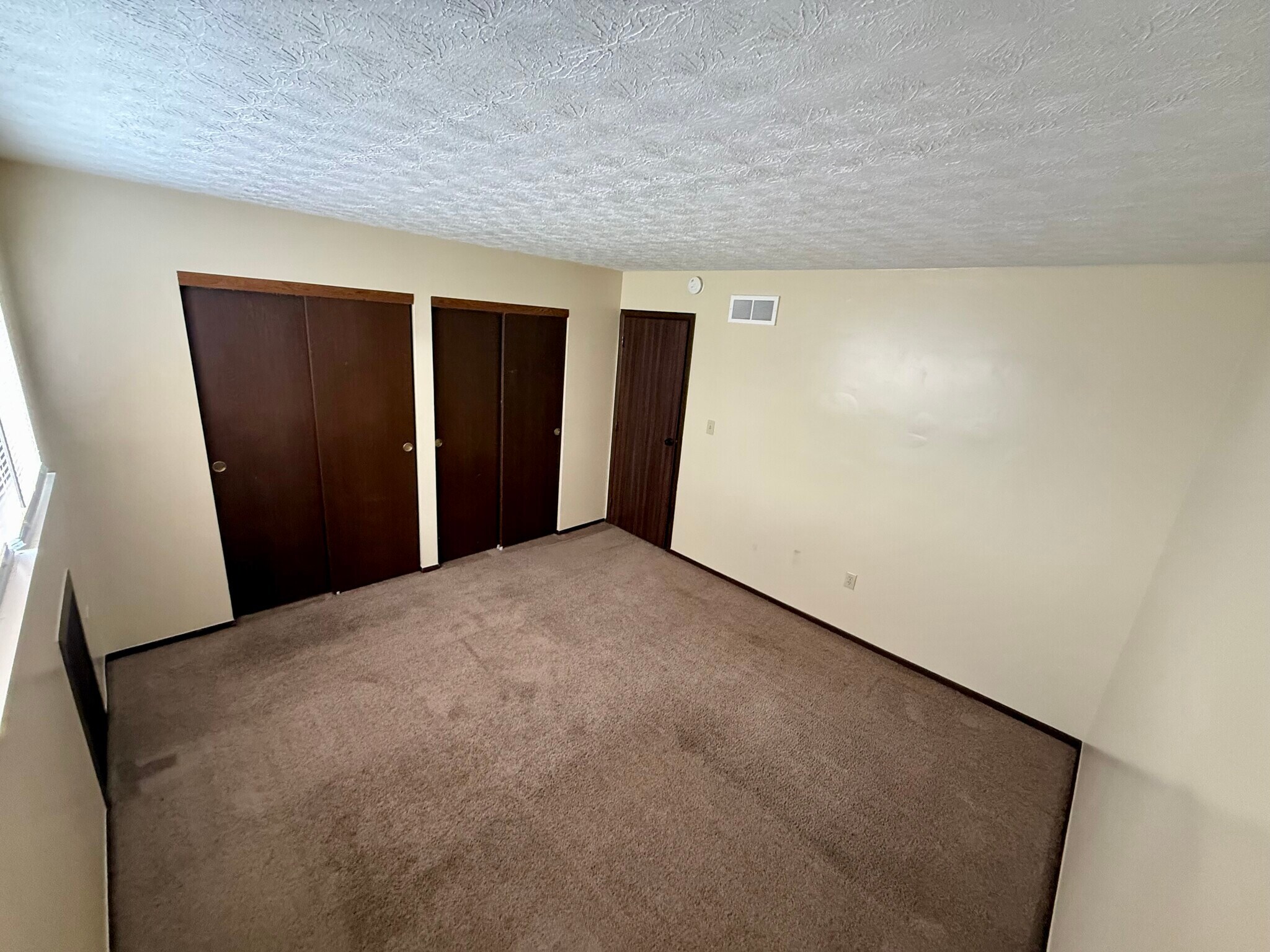 Building Photo - 5795 Pepperwood Ct