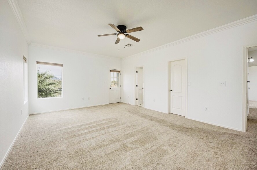 Building Photo - 3640 Ascencion Cir