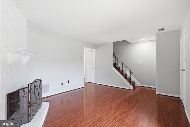 Building Photo - 1211 Springtide Pl