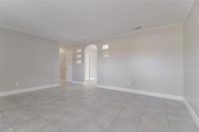 Building Photo - 2844 Oak Lea Dr