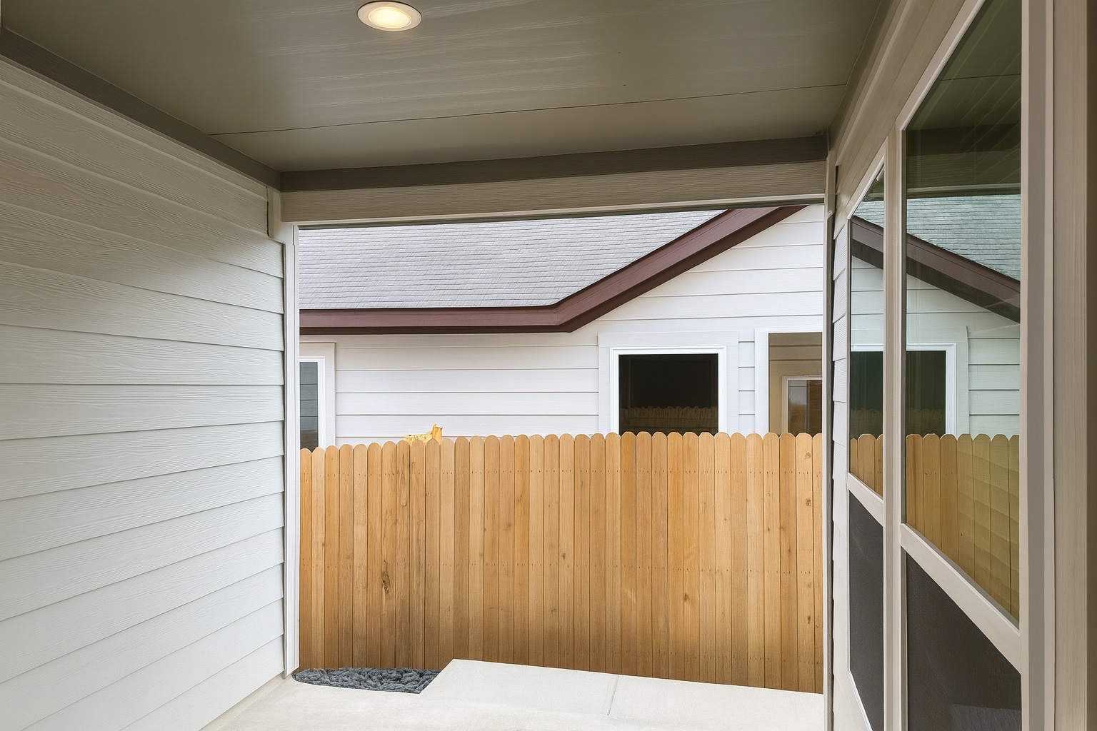 Building Photo - 463 Nespral Dr