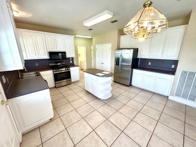 Building Photo - *COMING SOON* 2-Story 4 Bedroom / 3.5 Bath Home In Castroville, TX!