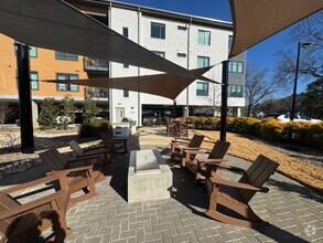 Building Photo - 2 Bedroom | 2 Bath Downtown Cary Chatham W...