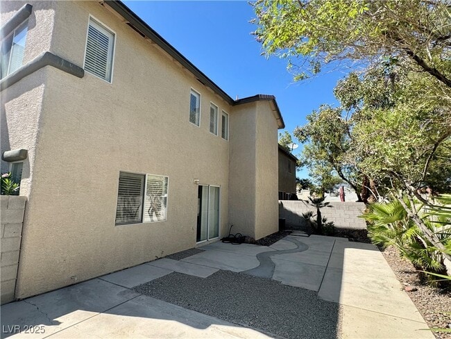 Building Photo - 1478 Louisiana Lakes Ave