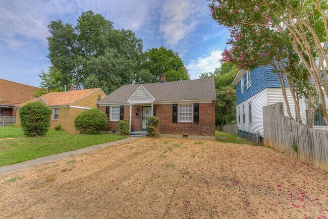 Building Photo - 1202/1204 Tutwiler Ave