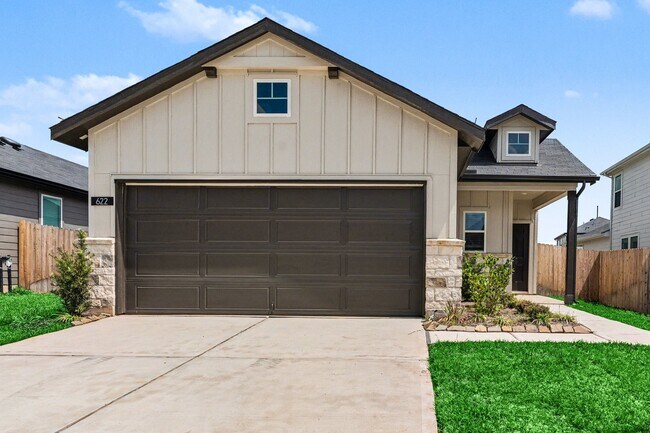 Building Photo - 622 Amber Fls Dr