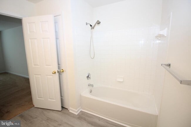 Building Photo - 43 Thomas Harmon Dr