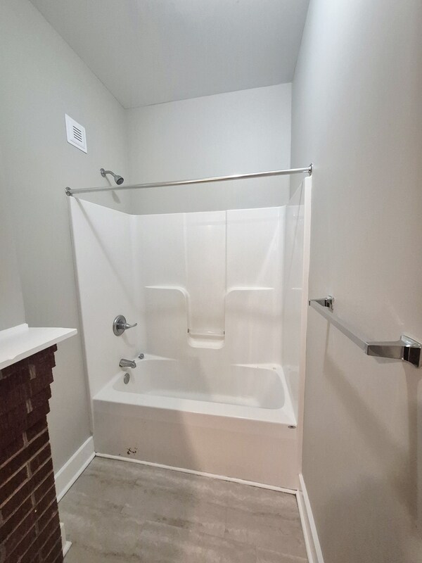 Building Photo - 1901 Fairmount Ave