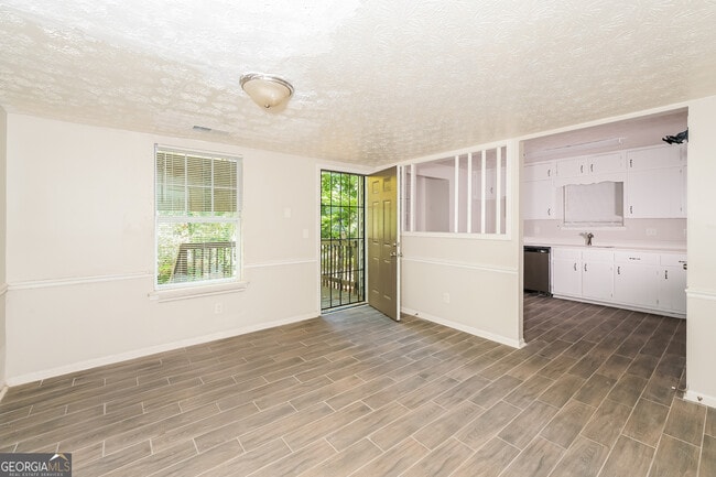 Building Photo - 491 Pennybrook Dr