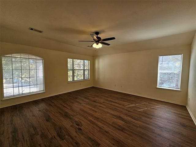 Building Photo - 933 Wilderness Pass