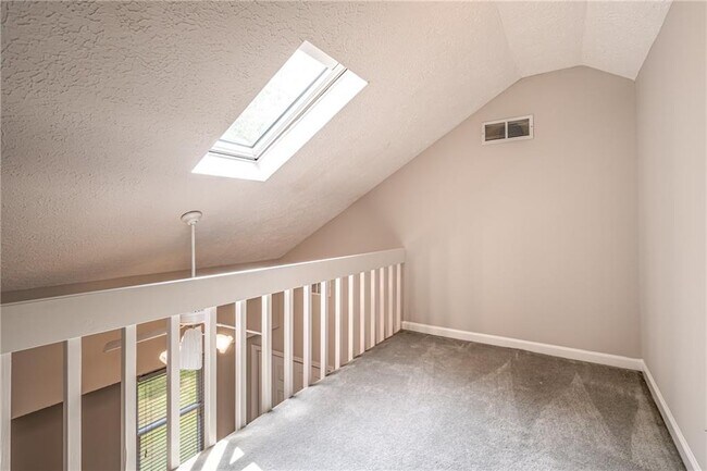 Building Photo - 1022 Knotts Pointe Dr