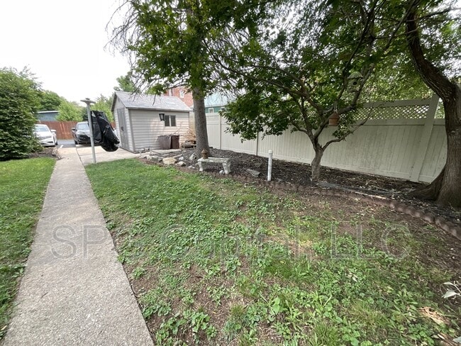 Building Photo - 58 E Stevens St