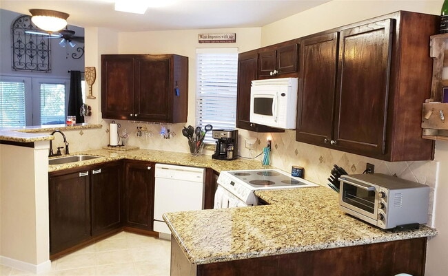 Building Photo - 58 Breezy Point Pl