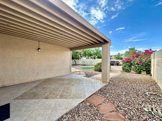 Building Photo - 8999 E Marci Lynne Way