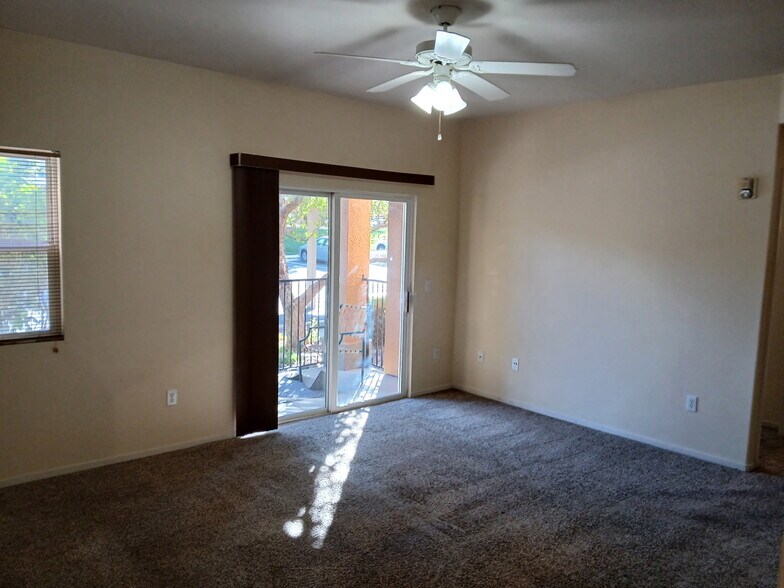 Building Photo - 6850 Sharlands Ave