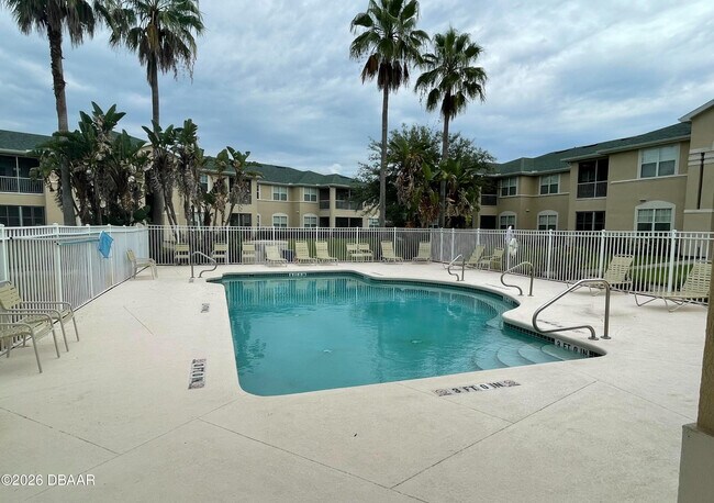 Building Photo - 830 Airport Rd