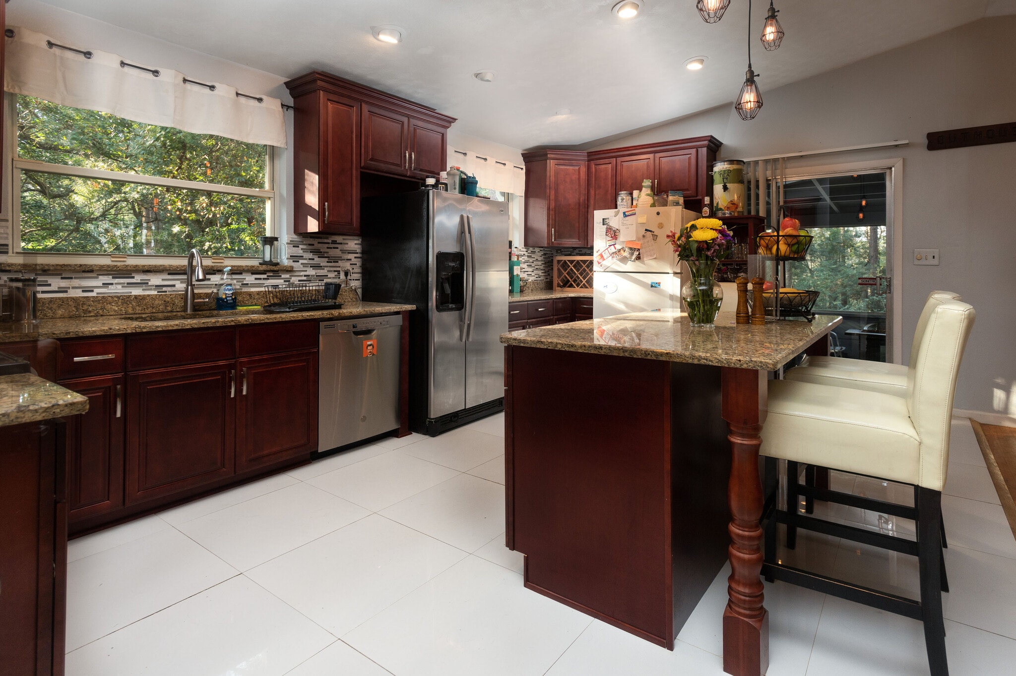 Building Photo - 1804 Westridge Dr