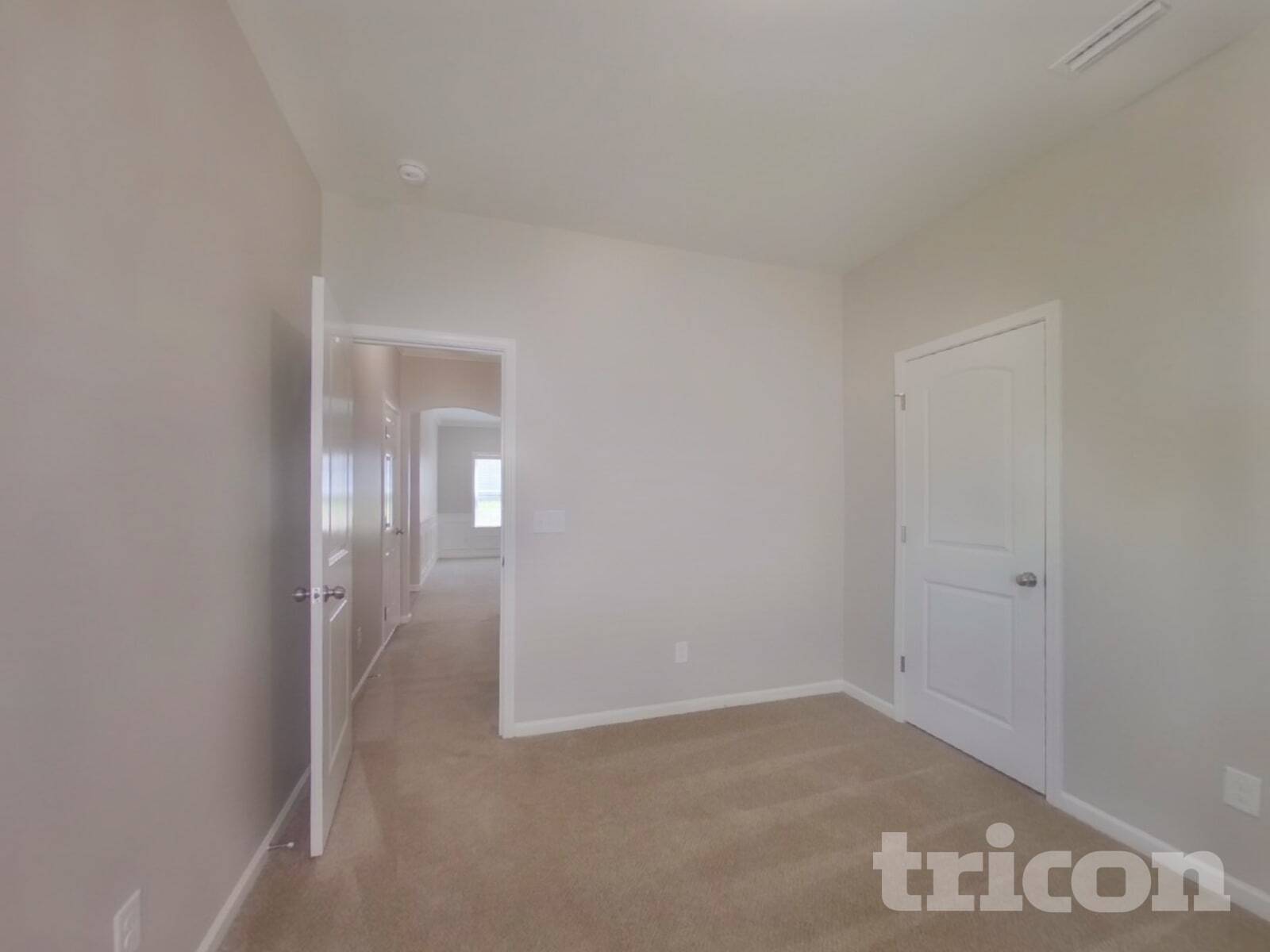 Building Photo - 2610 Andes Dr