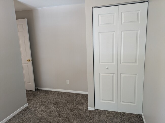 Building Photo - 16H Fernwood Dr