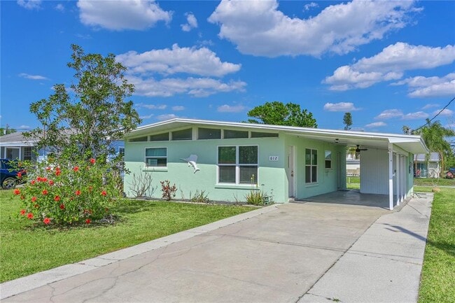 Building Photo - 612 Palm Ave