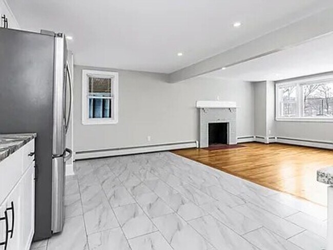 Building Photo - Beautifully Renovated 3-Bedroom Home in Woburn – $3,999.00/mo