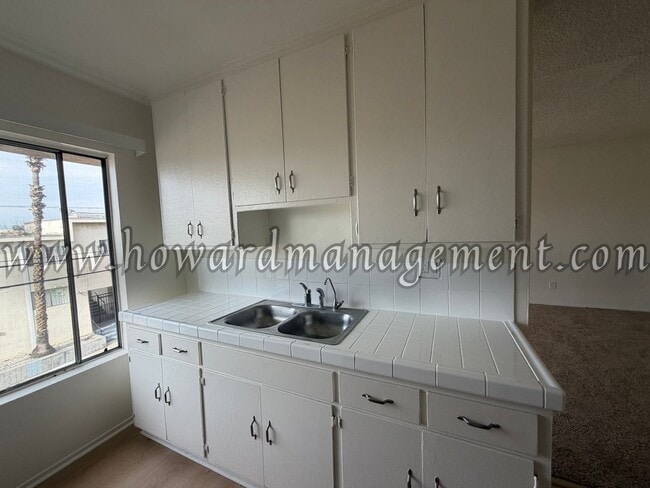 Interior Photo - 3556 San Marino