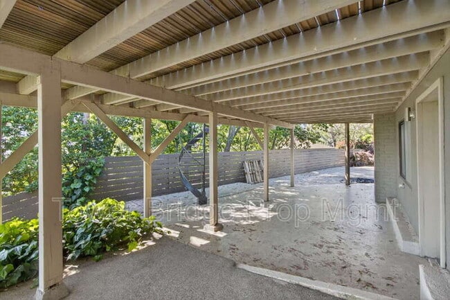 Building Photo - 3937 Orangewood Dr