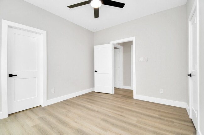 Building Photo - 8409 Sunnyhill St