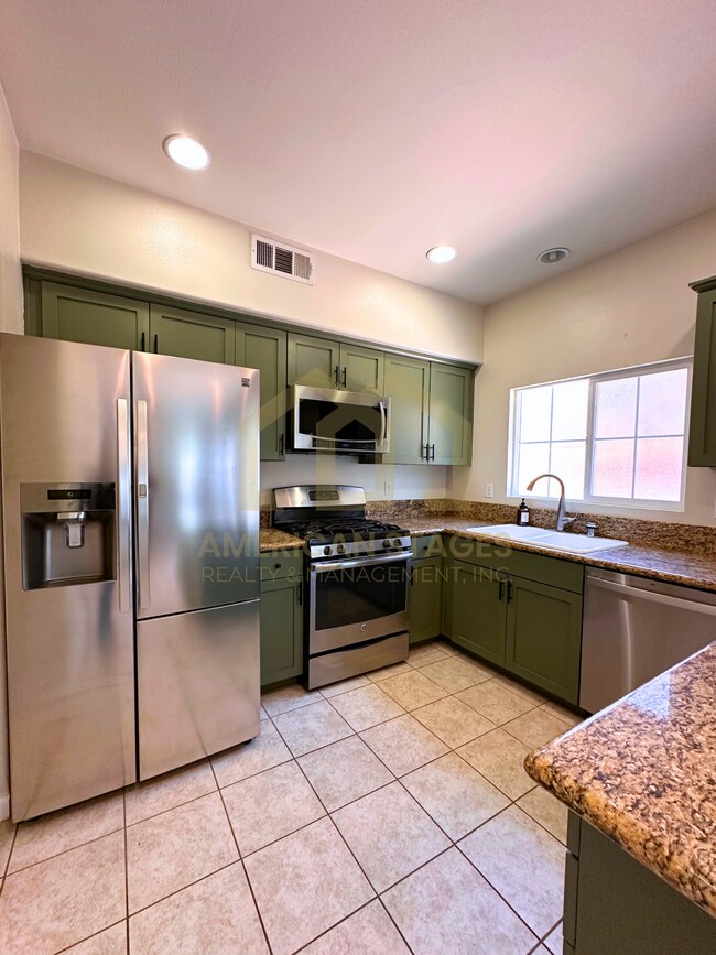 Building Photo - 1208 Meridian Way