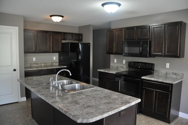 Building Photo - 3505 Timber Run Dr