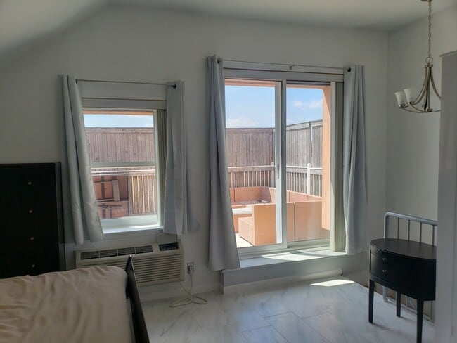 Building Photo - 2 Richmond Rd