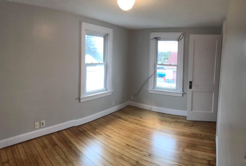 Building Photo - 4222 Broadway