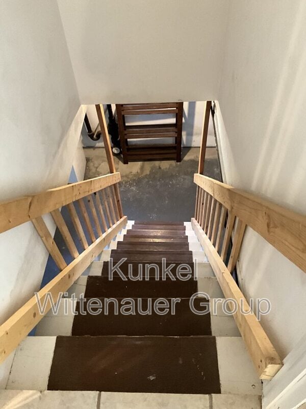 Building Photo - 221 Gilbert St