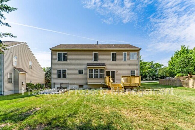 Building Photo - 9140 Worthington Dr