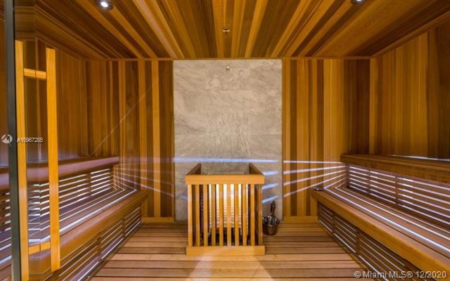 Building Photo - 2831 S Bayshore Dr