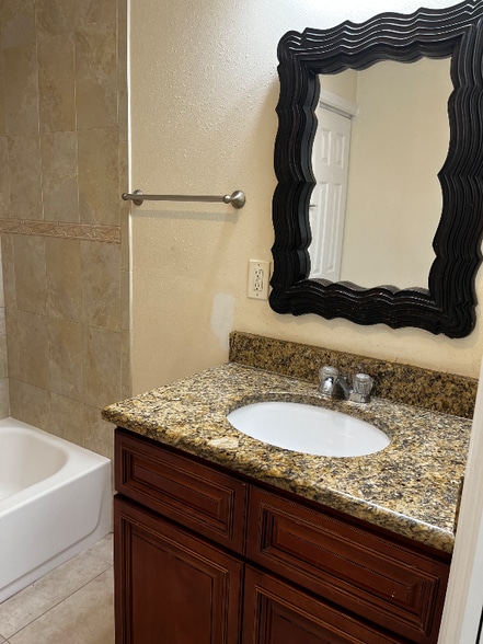 Building Photo - 8001 Hibiscus Dr