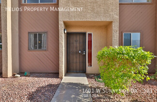 Building Photo - 1601 W Sunnyside Dr