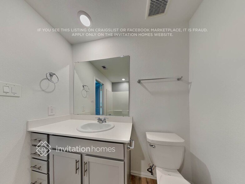 Building Photo - 18827 Charter Elm Dr