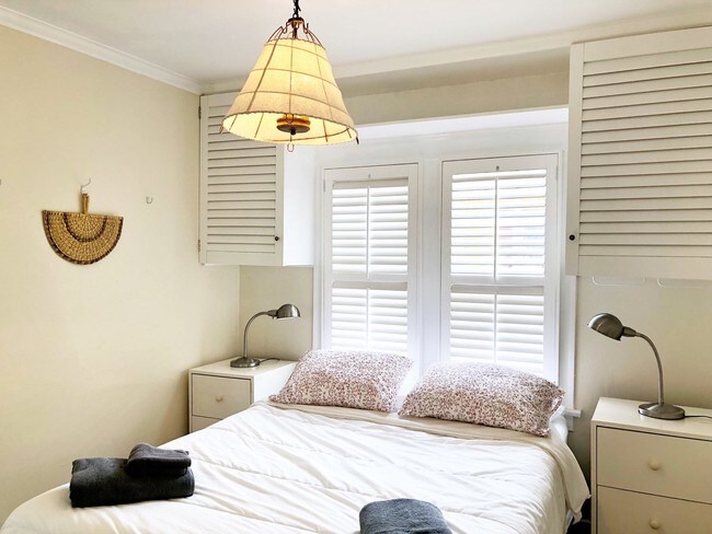 Building Photo - 2352 Ocean Ave